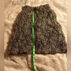 💥BEAUTIFUL J.RIBKOFF SZ4 TAUPE LACE PETALS SKIRT VERY UNUQUE & ORIGINAL⭐️